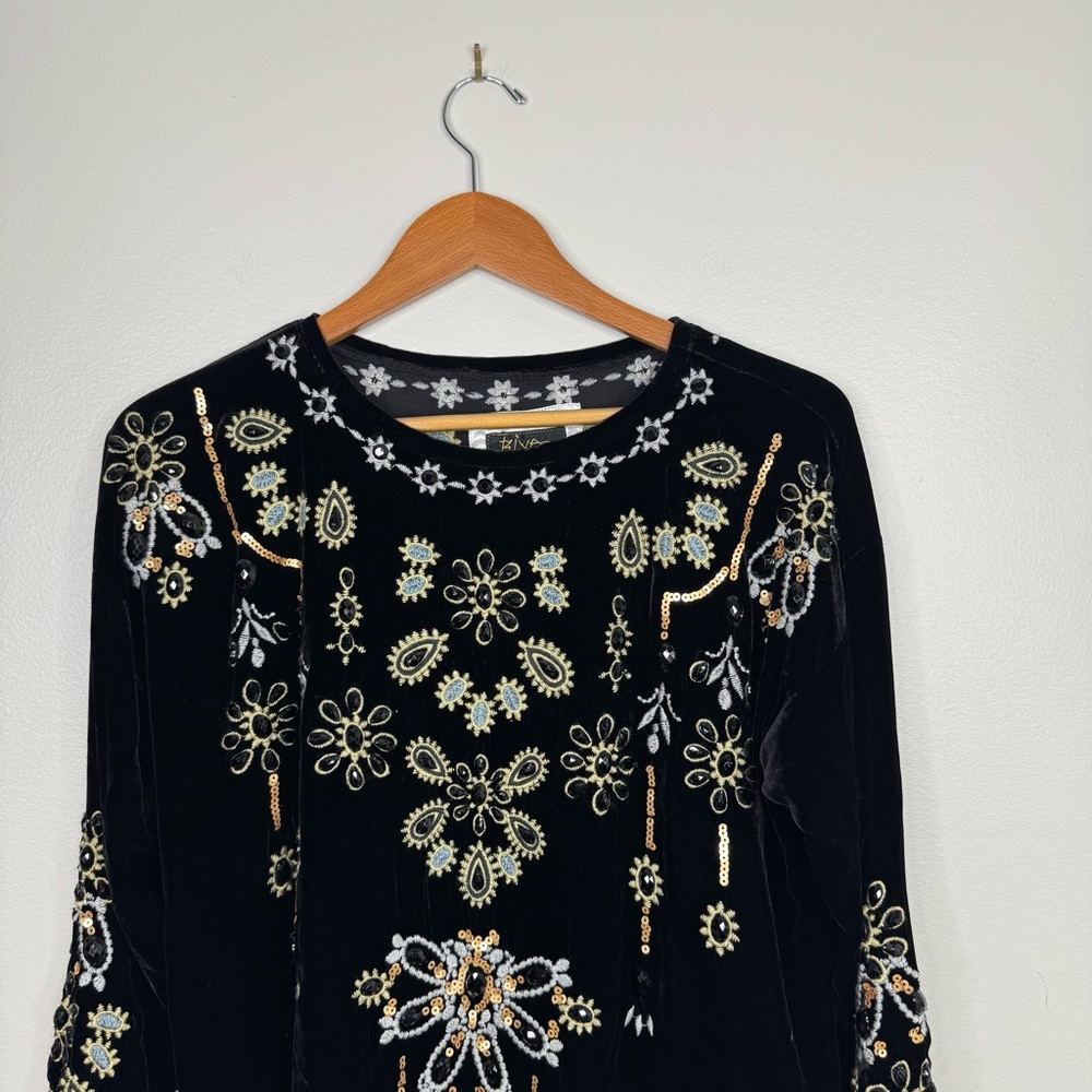 Biya Johnny Was Embroidered Charlize Bell Sleeves Blouse Brand New NEW small - Picture 2 of 11